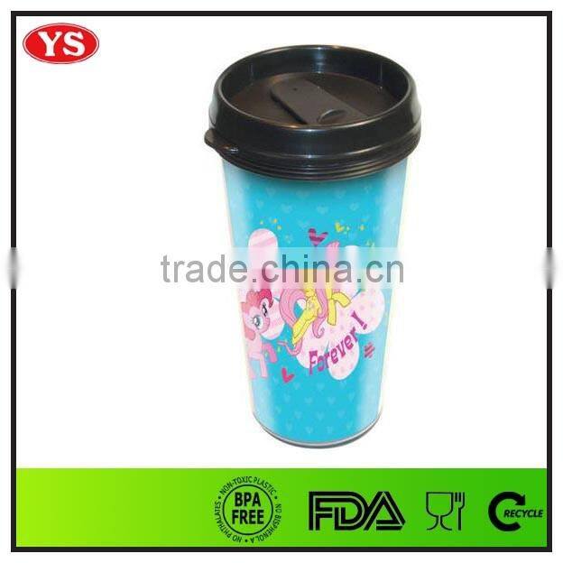 16 ounce removable plastic mg with glitter card for gift