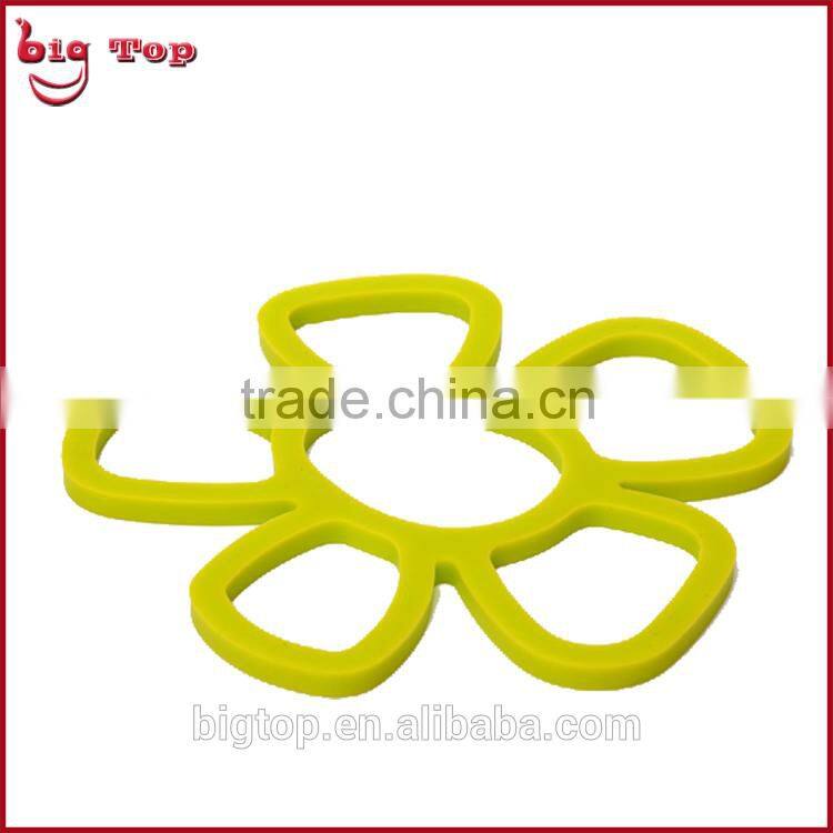BT0122 Wholesale Flower Shape Silicone Table Mat Insulating Pat Cup Mat Kitchen Utensil