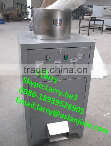 pine cone peeler machine/Siberian pine nuts peeler/peeling machine for pine nuts