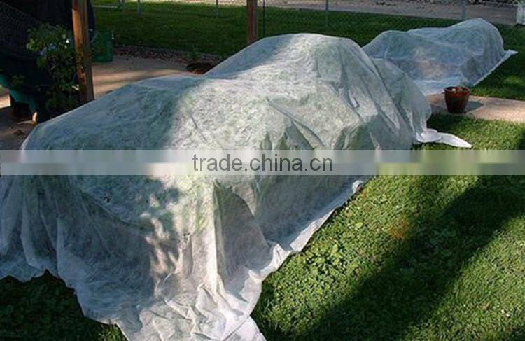 17-50G Crop protection fleece