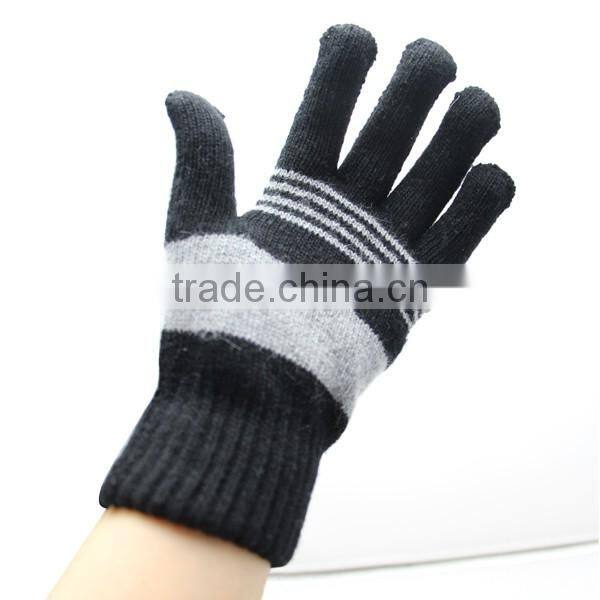 Wholesale winter touch screen gloves arcylic and wool knitted gloves