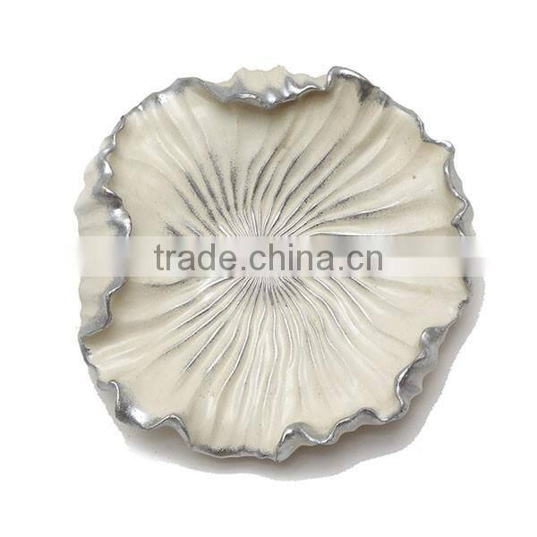 Luxurious white polyresin flower hotel decorative wall art