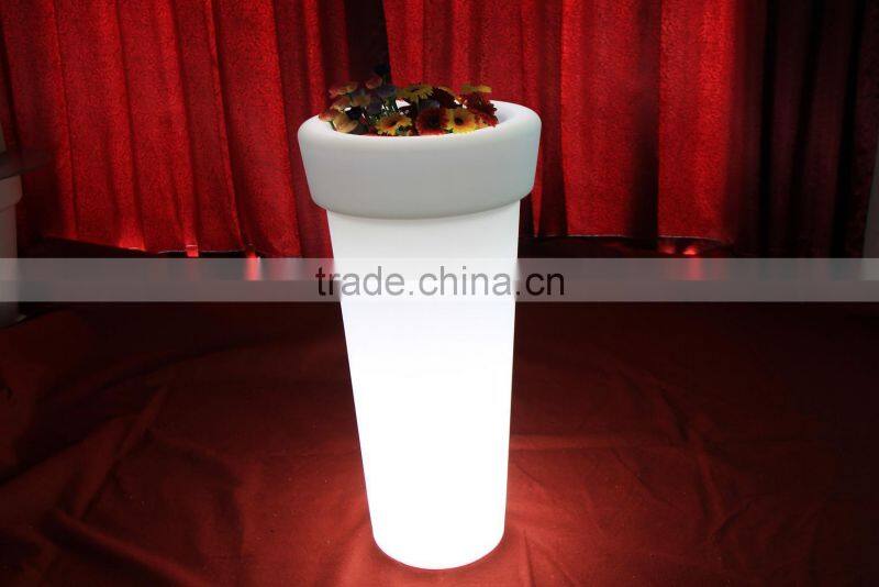 China Manufactuer colorful Unique design round clear plastic ice buckets wholesale