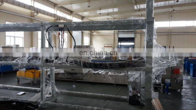 Crmping machine for wood window