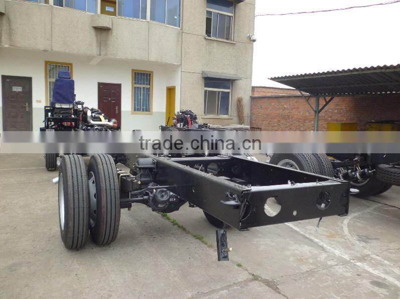 Dongfeng EQ6100K 10m 4x2 bus chassis SL