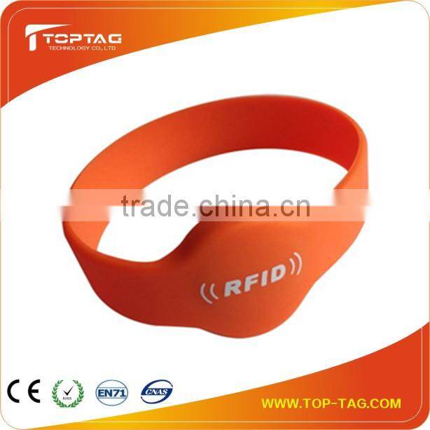 2014 whole sales printable NFC waterproof silicone RFID wristband