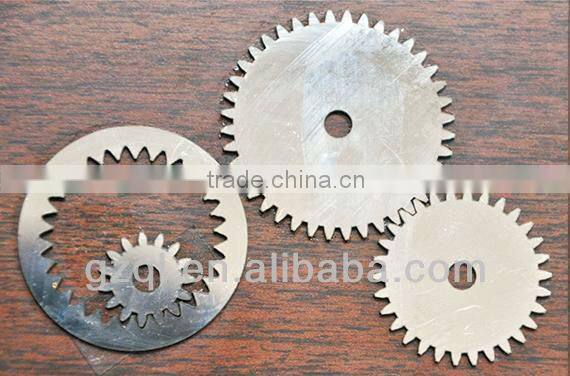 Used 300watt stainless steel sheet metal fiber laser cutting machine with CE