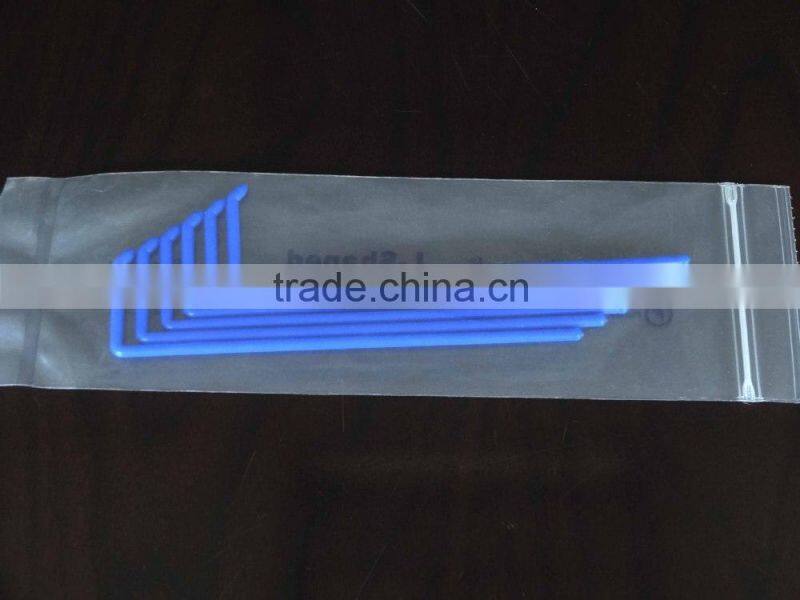 Laboratory disposable L-shaped cell spreader