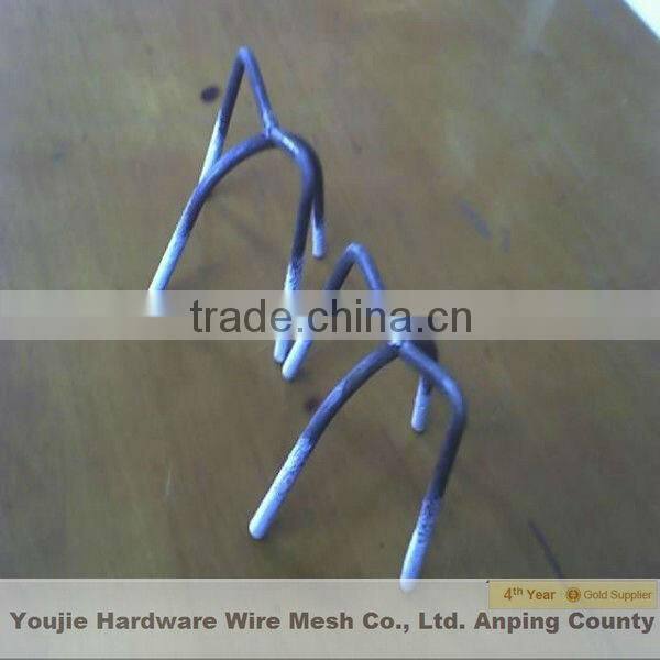(building material) metal stirrup