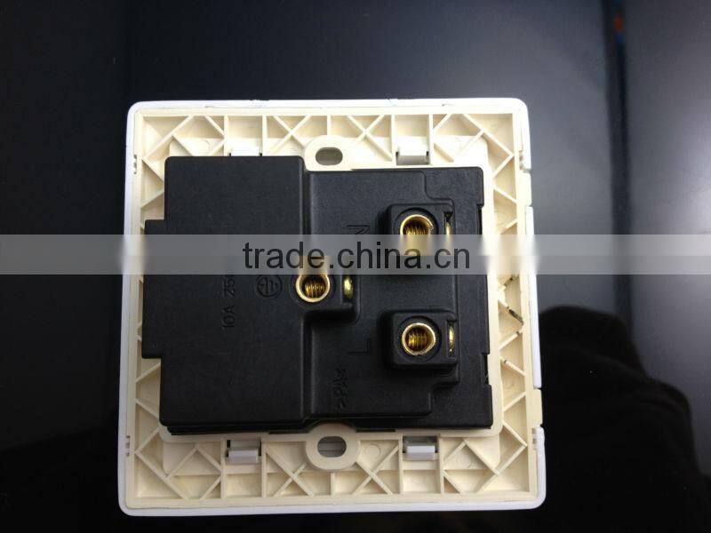 Wall socket with USB charge