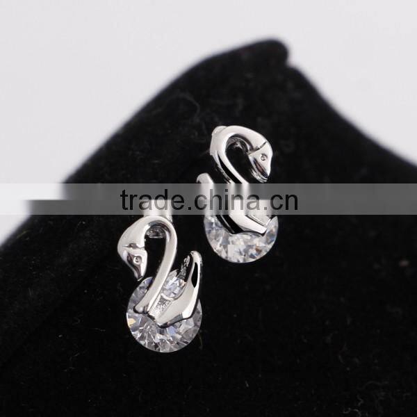 Wholesale jewelry The explosion of earrings Earrings with a pair of swans Zircon fashion Korean women's Earrings