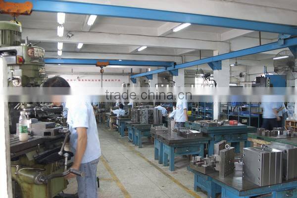 Plastic injection mould tooling for engine cover/injection plastic moulding company