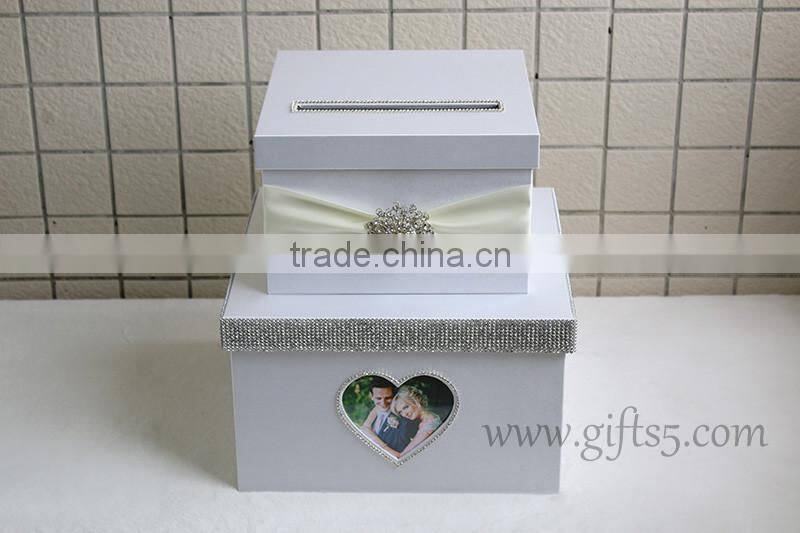 Elegant money box for wedding with photo frame