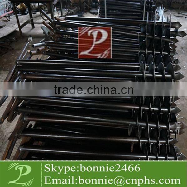 hand scarifier for farm or garden