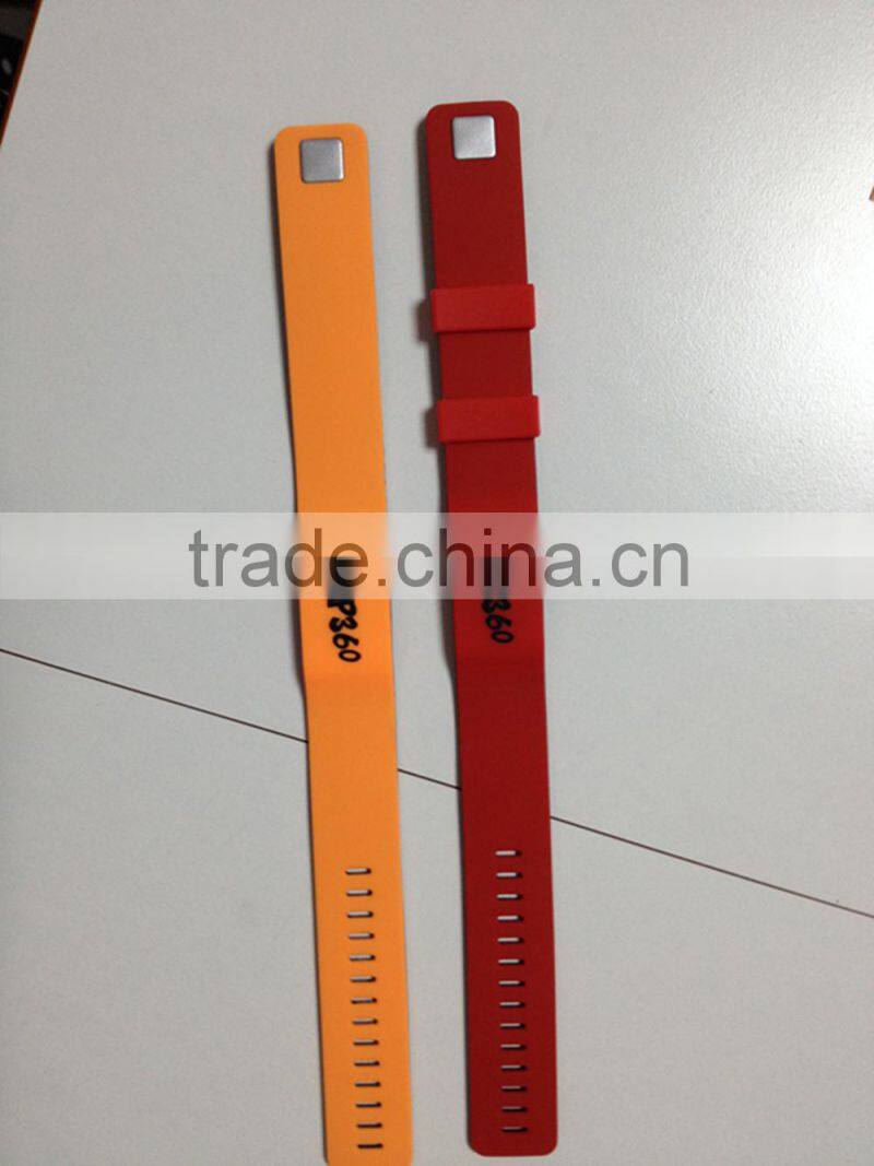 customization capabilities silicone RFID bracelet with Innovative ID Solutions