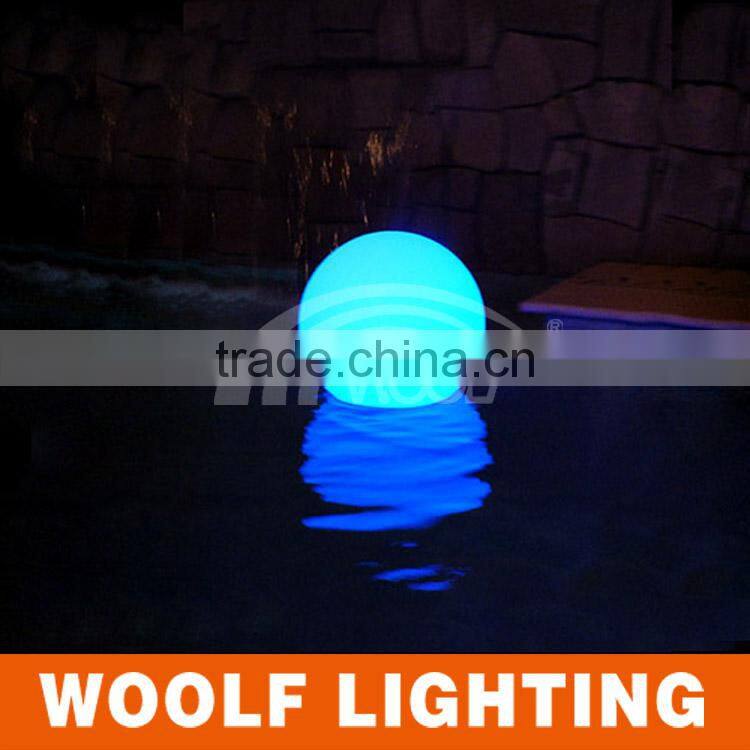 Wonderful Glowing Outdoor Swimming Pool and Garden Used Rechargeable Colouful Waterproof LED Light Up Ball