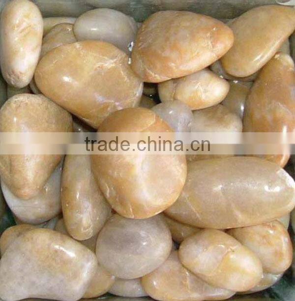 Black and white garden pebble stone decoration