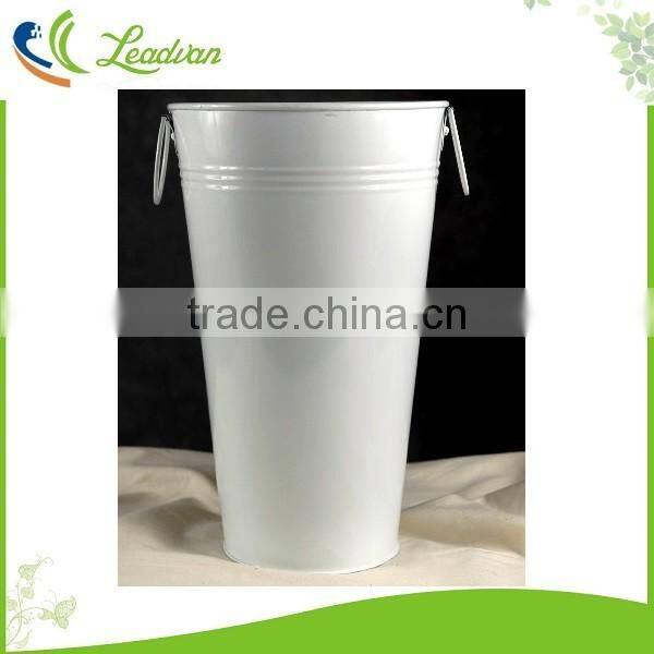 Wholesale custom table centerpiece big metal flower vases for wedding decoration