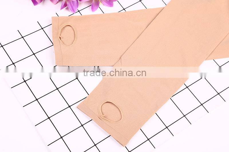 The women's women's full-color polychrome nylon tights on a summer leggings