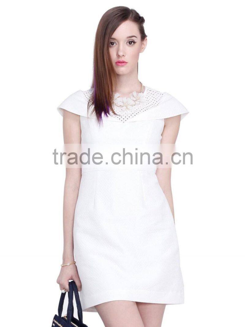 Girls solid color white fashion high quality hollow out jacquard dress manufacturer in Guangzhou