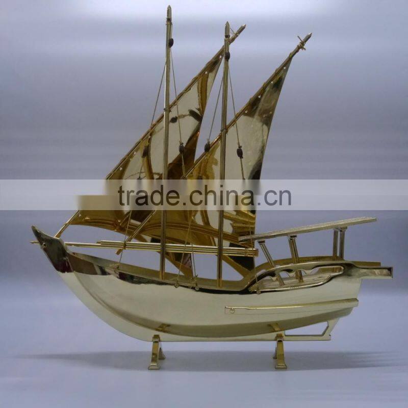 Noble Customized Made Golden Crystal Arab Dhow For wedding favors And Islamic Souvenirs Gifts