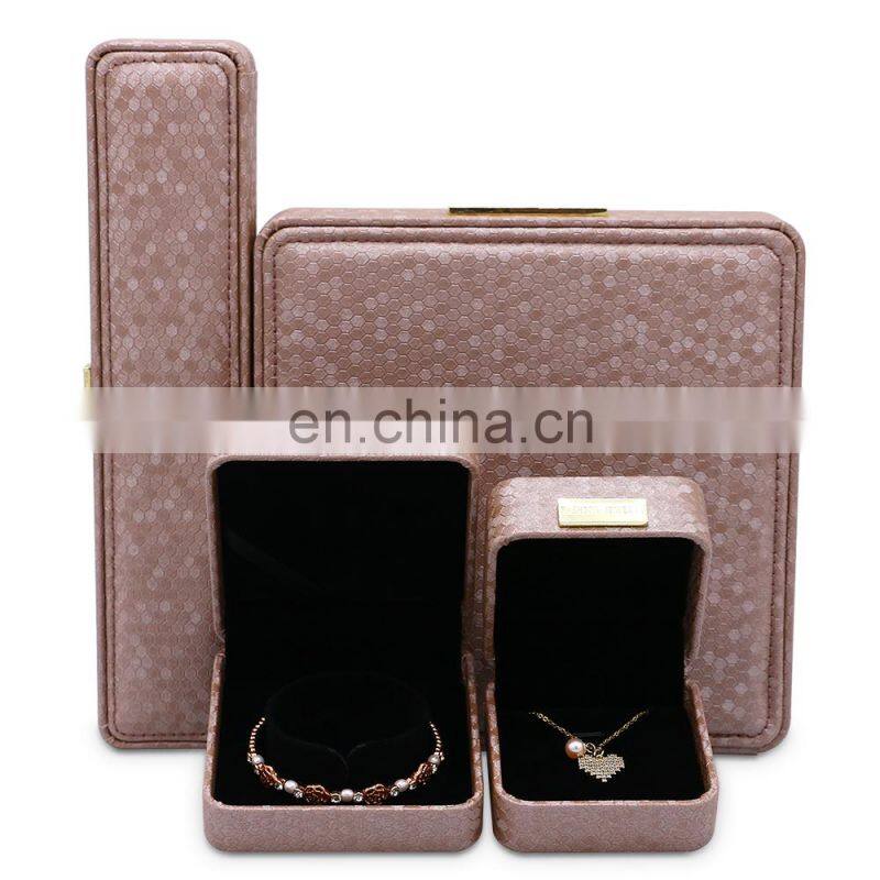 Wholesale Luxury Pu Leather Custom Color And Custom Logo Jewelry Packing Bracelet Box