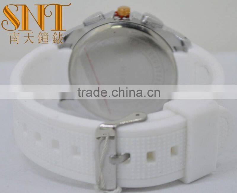 SNT-95139 have 3 chrono eyes high quality quartz watch