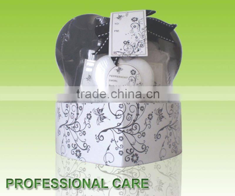 white and black furniture set /bath product