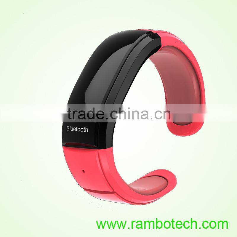 Fashionable bluetooth bracelet with vibration with powerful function