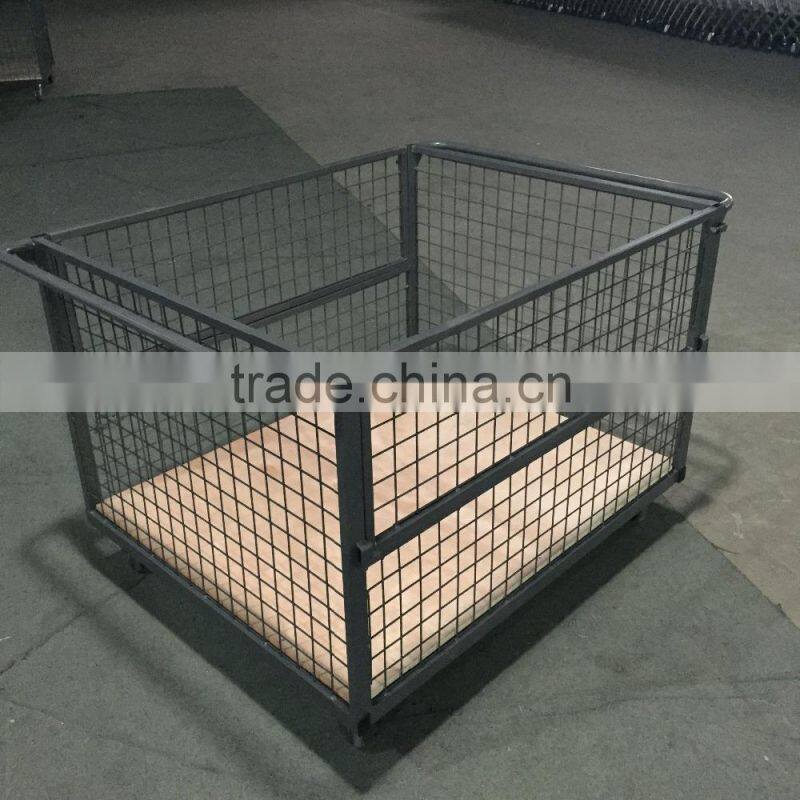 Heavy duty wire mesh storage cage for warehouse