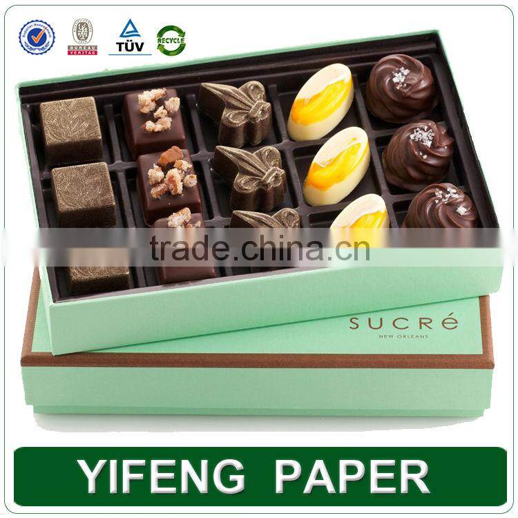 Food-grade fancy cheap paper chocolate box with divider wholesale