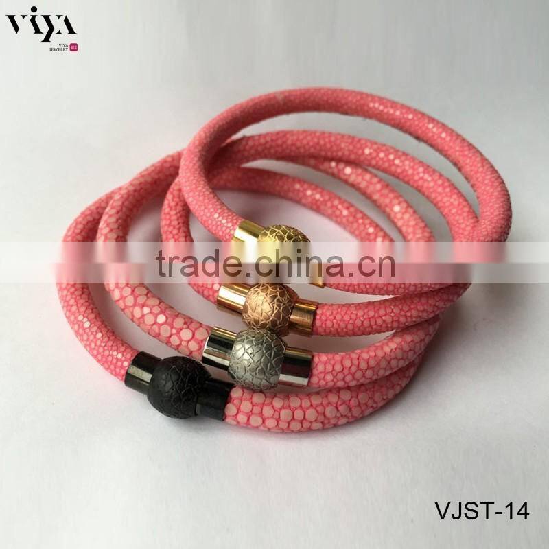 New Design Men Stingray Leather Bracelet High Quality Magnetic Bangle with Wholesale Prices