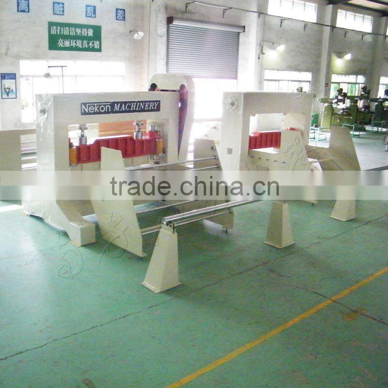 Mechanical EVA rollers perforating machine