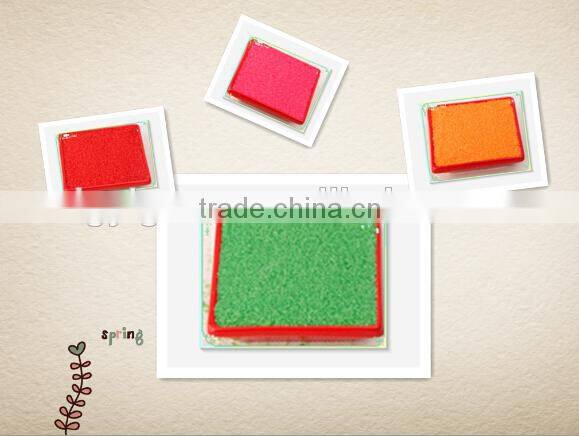 Green sanding sugar for cake decorations