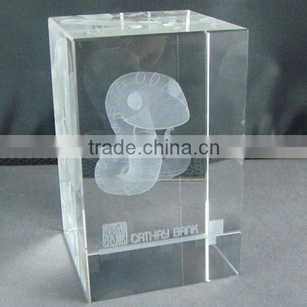 Customized 3D Laser Crystal Cube Paperweight With Snake