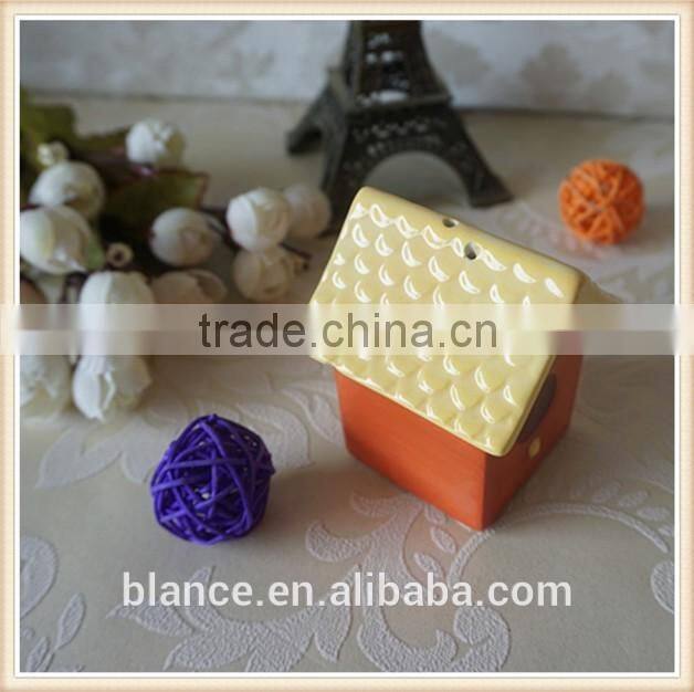 ceramic samll house spice shaker house design salt shaker
