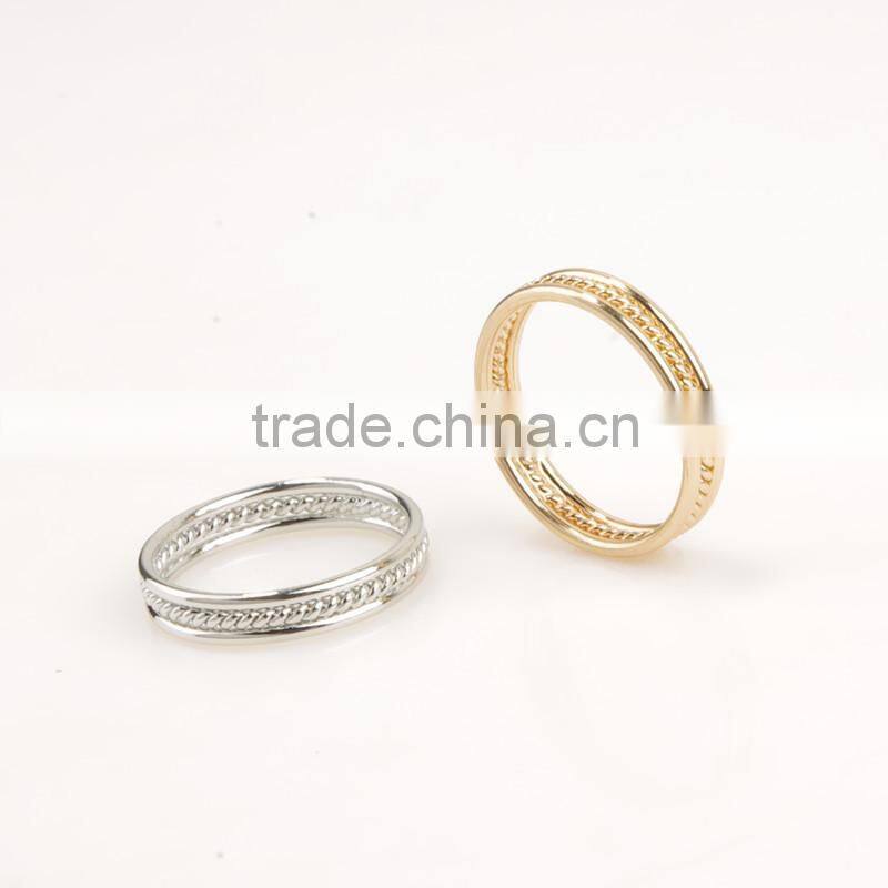 Simple Swirl Marks Finger Ring Without Stone