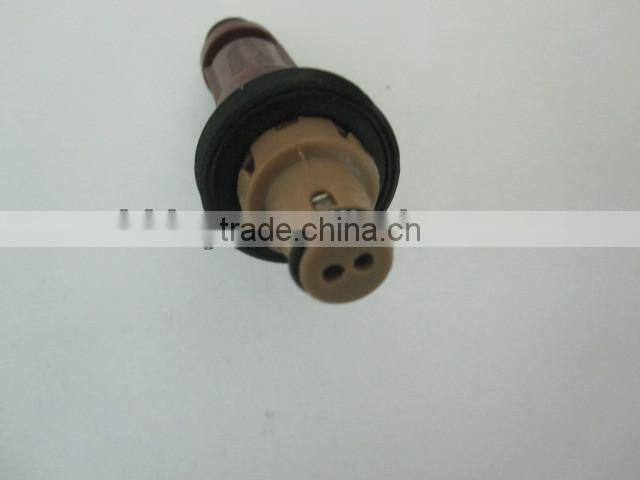 Hot sales cng petrol car 12v fuel injector repair for Toyota Land Cruiser 4Runner Hilux OE NO. 23209-62040