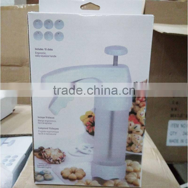 Cake Decorating Kit / Icing Tips for Baking Supplies Dessert Decorator