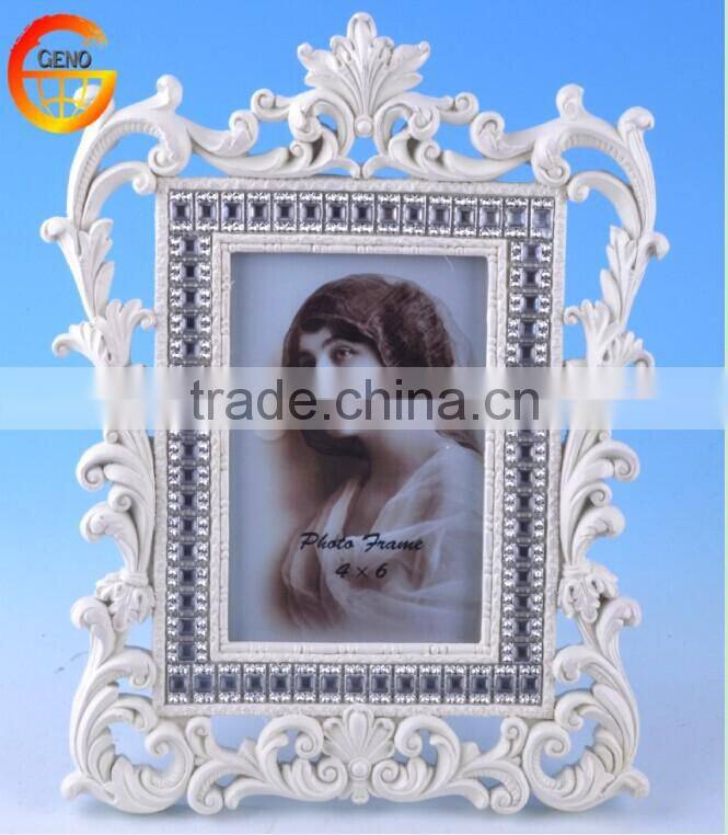 White carved resin made digital photo frame