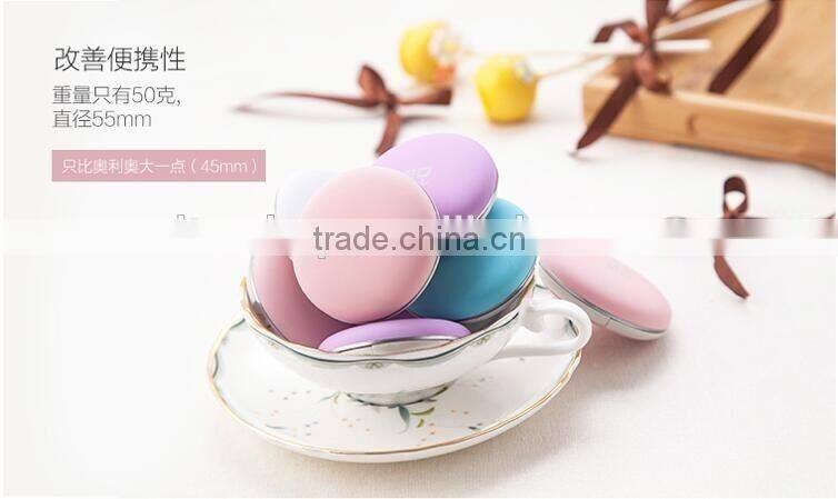 Multi-functional USB Charging Cable Mini Cookie Design 1020mAh Power Bank Build-in USB Cable