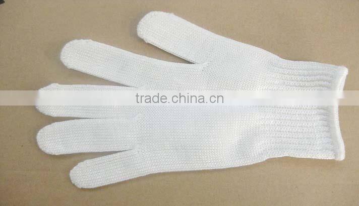 Cut resistant kitchen gloves