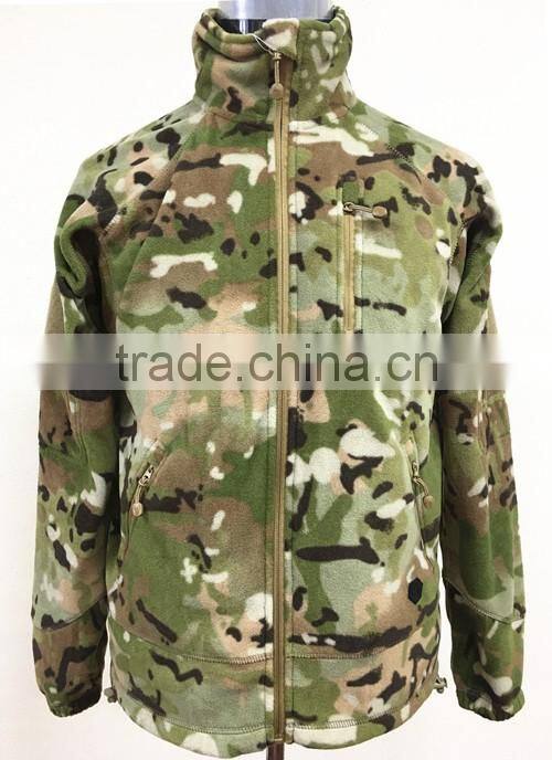 2017 Fashionble 100% polyester polar fleece camouflage mens coat