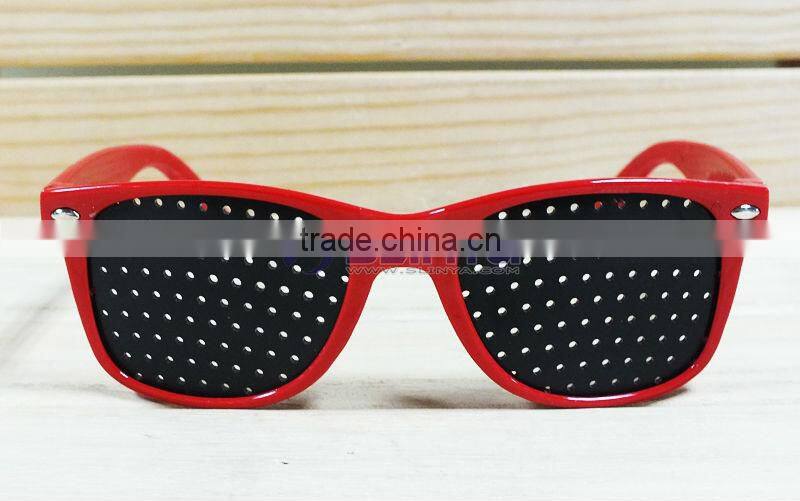 90 Holes 14cm Wide Cure Myopia Hyperopia Vision Correct Pinhole Glasses