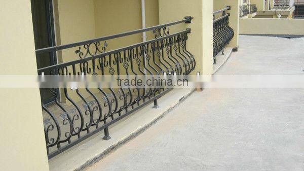 Top-selling handmade wrought iron garden border fence