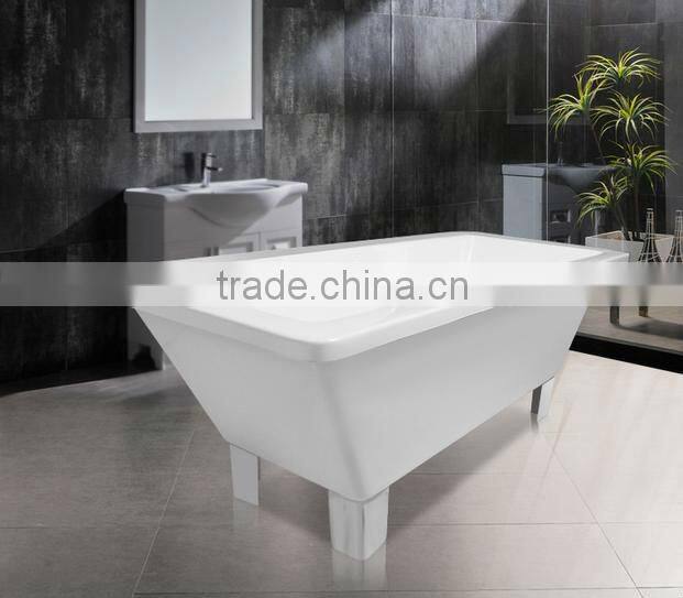 Simple Bathtub Free Standing