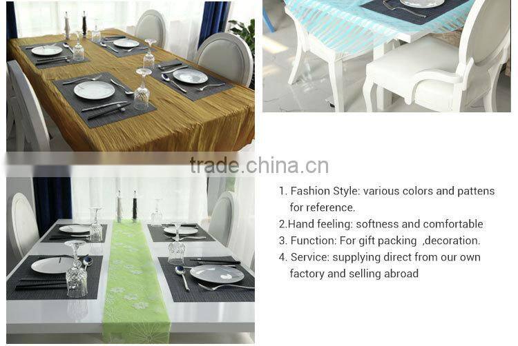 Gourmet Resturant Hotel Beautiful Hot Sale Table Runner Mesh Fabric