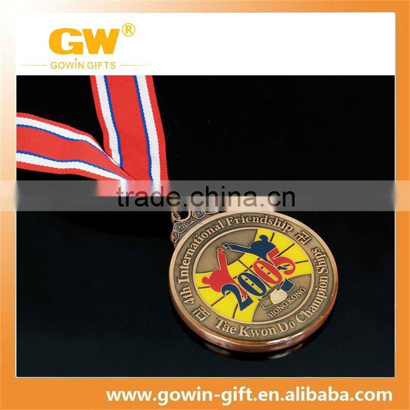 Custom gold metal souvenir hiking award medallion