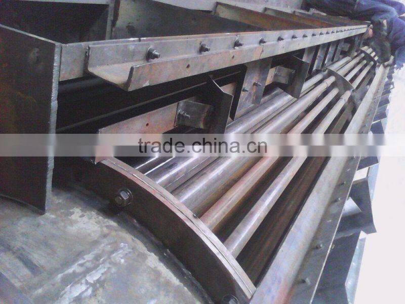 Energy saving sawdust dryer for breeding and planting industry