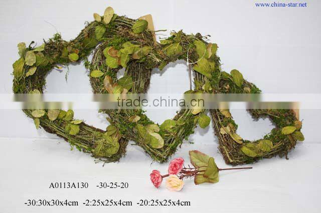 grapevine wreath frames for garden